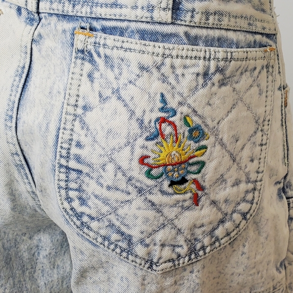 SOLD Breakdancin' beauties! - Picture 5 of 8